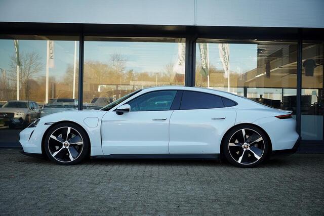 Porsche Taycan Performance 84 kWh / Pano / Warmtepomp / Bose / Luchtvering / 21''