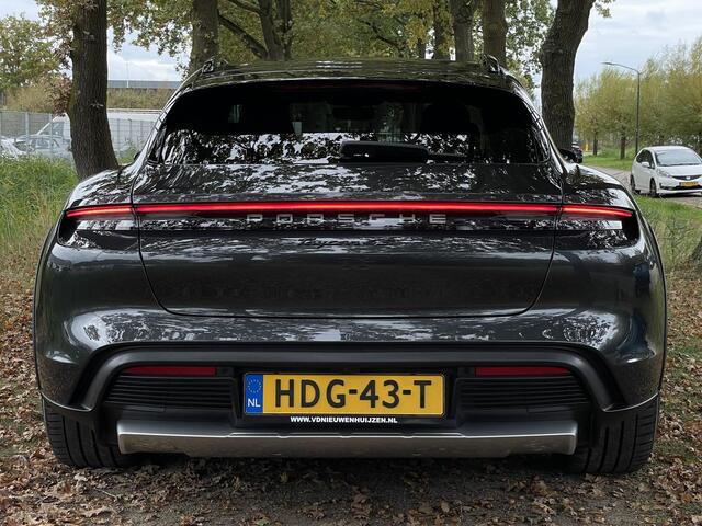 Porsche Taycan Cross Turismo 4S 93 kWh | Sport chrono | Pano | 20'' |
