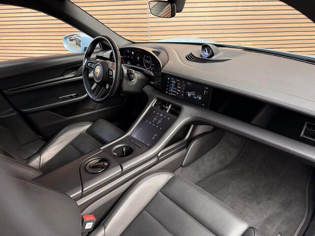 Porsche Taycan 4S Performance 93 kWh 490Pk! Panodak / Luchtvering / Sport Chrono / Bose / Leer / PPF Front / Dealer onderhouden