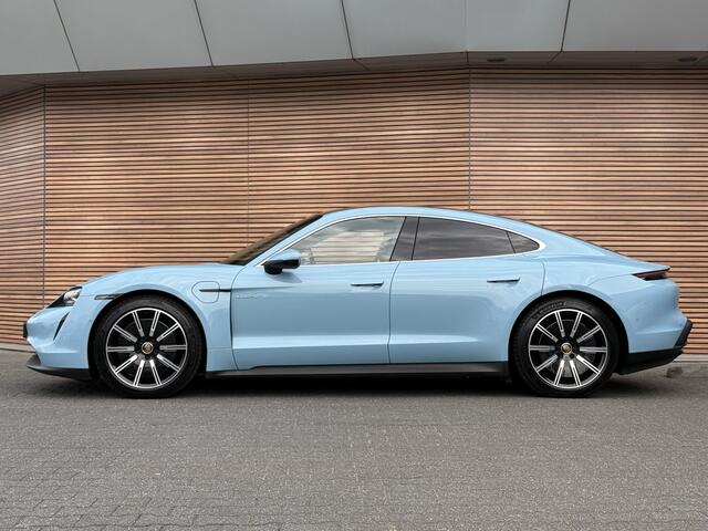 Porsche Taycan 4S Performance 93 kWh 490Pk! Panodak / Luchtvering / Sport Chrono / Bose / Leer / PPF Front / Dealer onderhouden