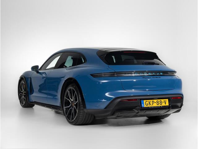 Porsche Taycan Turbo S Cross Turismo