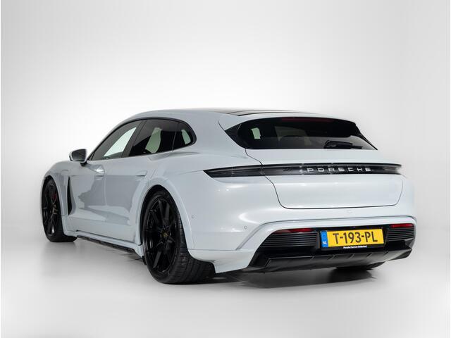 Porsche Taycan 4S Cross Turismo