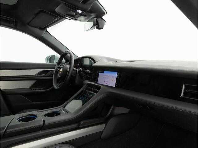 Porsche Taycan 4S Cross Turismo