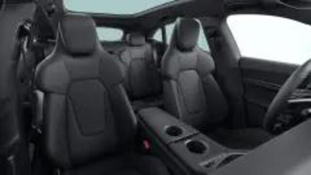 Porsche Taycan 4S Cross Turismo