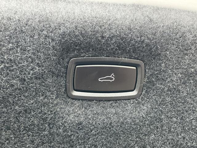 Porsche Taycan Performance 84 kWh Incl.BTW Carplay Camera 3Fase Bose Leer Led Warmtepomp