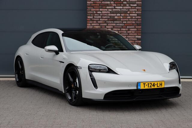 Porsche Taycan Sport Turismo 79 kWh | Achterasbesturing | Luchtvering | Sport-Chrono | ACC | Panoramadak | 18-wegs | BOSE | Memory | Surround Camera | Verwarmd Stuurwiel |