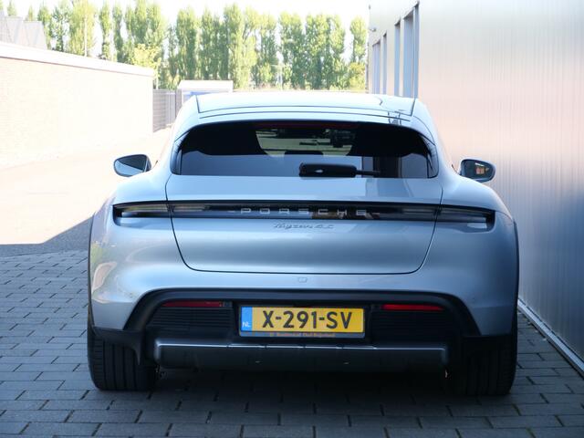 Porsche Taycan Cross Turismo 4S 93 kWh 490 Pk Automaat Navi / DAB / Leer / Camera's / Apple Carplay / Stoelverwarming / Chrono pakket / Pano-dak