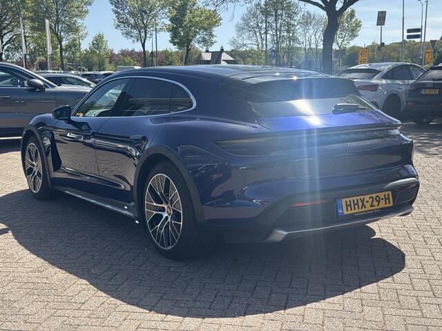 Porsche Taycan Cross Turismo 93 kWh / SOH 93,7% / Panoramadak / 360Camera / Luchtvering / Sportchrono / 20'' / Warmtepomp / Stoelverwarming 4x / DAB / CarPlay / Cruise Control