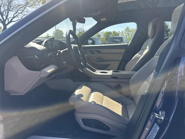 Porsche Taycan Cross Turismo 93 kWh / SOH 93,7% / Panoramadak / 360Camera / Luchtvering / Sportchrono / 20'' / Warmtepomp / Stoelverwarming 4x / DAB / CarPlay / Cruise Control