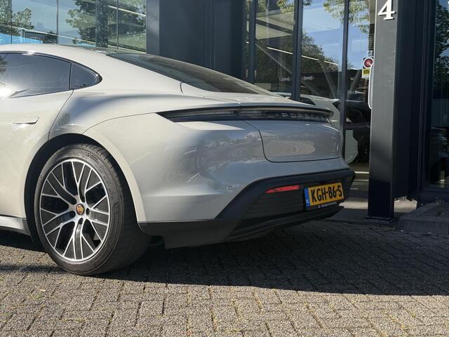 Porsche Taycan Performance 93 kWh Passenger Display | Pano | Chrono | 360 Camera