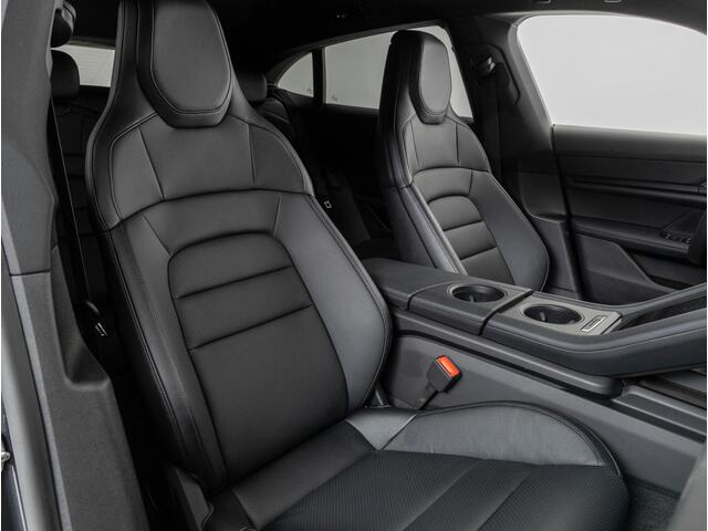 Porsche Taycan 4 Cross Turismo