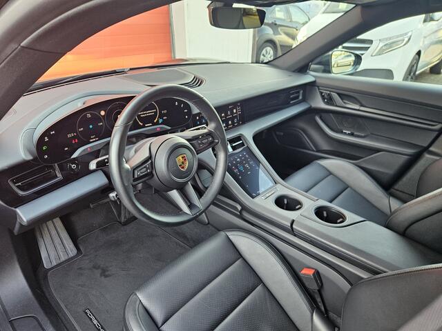 Porsche Taycan Cross Turismo 4 93 kWh | Pano | Dealer onderh.