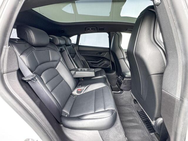 Porsche Taycan Cross Turismo 4 93 kWh