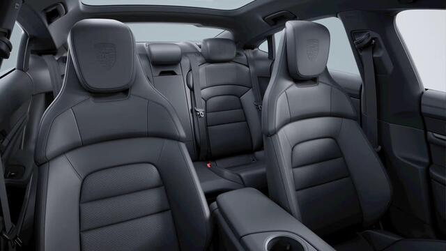 Porsche Taycan Black Edition