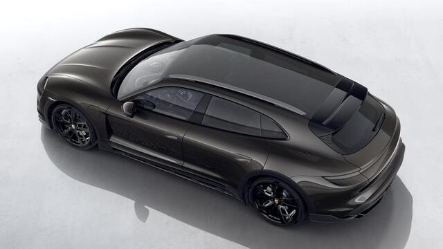 Porsche Taycan Cross Turismo 4