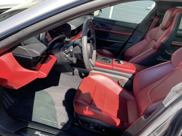 Porsche Taycan Turbo S 93 kWh 3 JAAR APPROVED GARANTIE! dealer onderhouden.