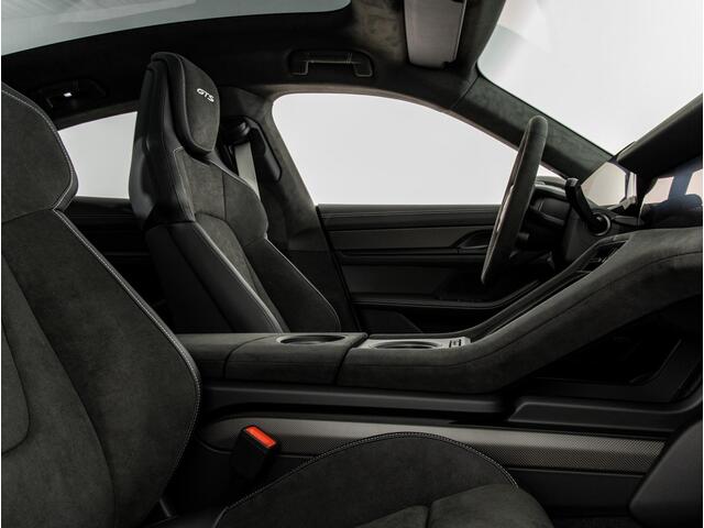 Porsche Taycan GTS