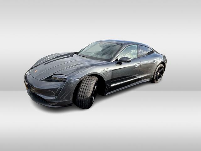 Porsche Taycan 4S Performance 84 kWh / Panoramadak / 360Camera / Passenger Display / Luchtvering / 21'' / Sportchrono / Bose / Stoelverwarming / Dodehoek / DAB / ACC / Warmtepomp