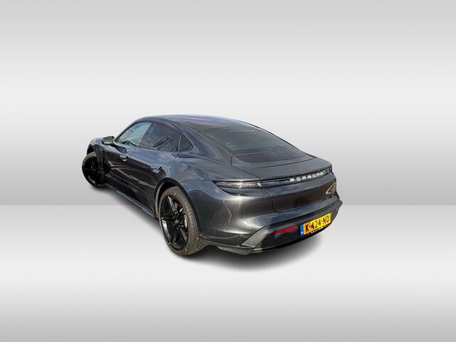 Porsche Taycan 4S Performance 84 kWh / Panoramadak / 360Camera / Passenger Display / Luchtvering / 21'' / Sportchrono / Bose / Stoelverwarming / Dodehoek / DAB / ACC / Warmtepomp