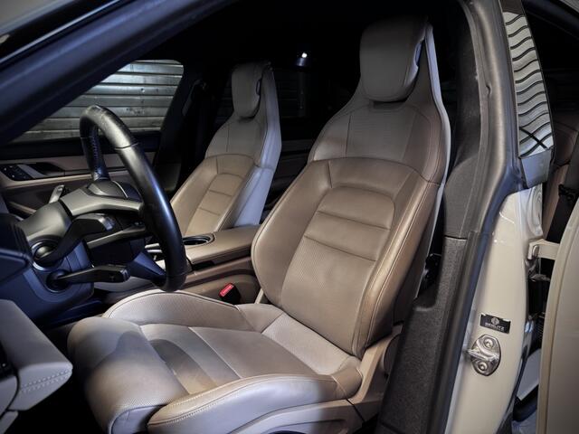 Porsche Taycan Cross Turismo 4S | Uniek | Luchtvering | Vierwielbesturing | Massage | Bose | 21 inch |