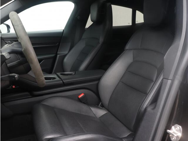 Porsche Taycan Cross Turismo 4S 93 kWh | Pano | Luchtvering | Sport Chrono | HUD | 21" GTS