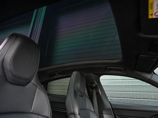 Porsche Taycan Performance 84 kWh | NL Auto | Panoramadak | 360 Camera | Bose | Memory Seats | Stoel + Stuurverwarming | Ambiance Interieur |
