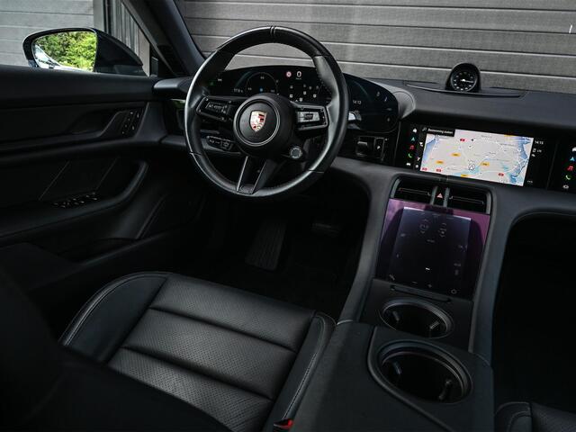Porsche Taycan Performance 84 kWh | NL Auto | Panoramadak | 360 Camera | Bose | Memory Seats | Stoel + Stuurverwarming | Ambiance Interieur |