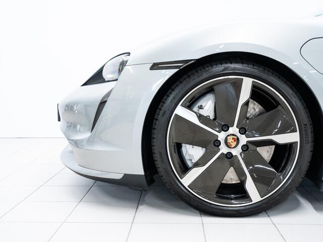 Porsche Taycan Turbo
