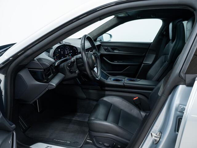 Porsche Taycan Turbo