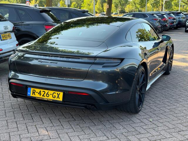 Porsche Taycan GTS 93 kWh / SoH 91,6% / Panoramadak / 360Camera / Head-up / Passenger Display / Achterasbesturing / Keyless / Bose / 21'' / Luchtvering / Sportdesign+Chrono / Matrix LED / Carbon intr. / Innodrive