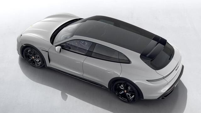 Porsche Taycan 4 Cross Turismo