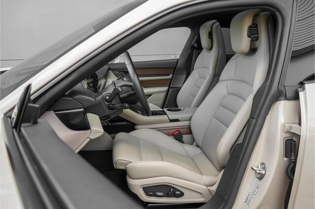 Porsche Taycan 79 kWh Pano Luchtvering 360° 13.000 KM 1e Eig 21"