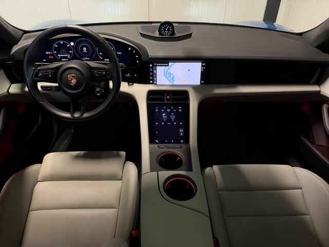 Porsche Taycan Sport Turismo GTS 93 kWh Panodak Sport Design Sportchrono PDLS+ PTV Plus ACC Bose Dealer Onderhouden