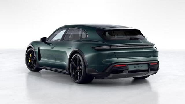 Porsche Taycan Turbo S Cross Turismo