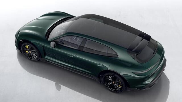 Porsche Taycan Turbo S Cross Turismo