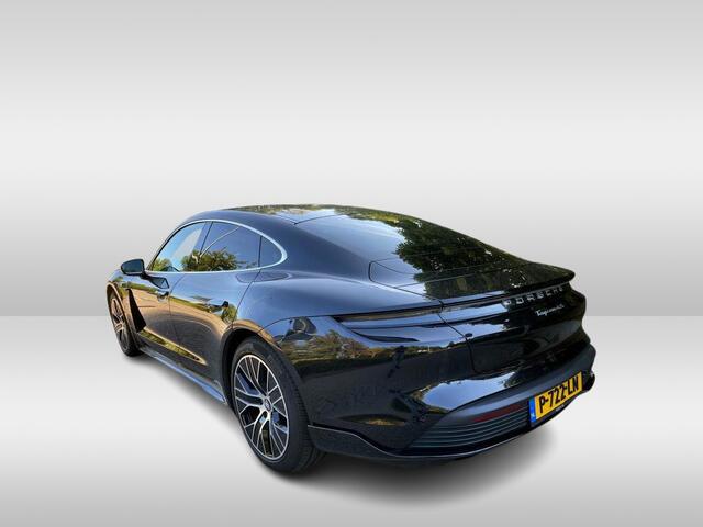 Porsche Taycan 4S Performance 84 kWh / Panoramadak / 360Camera / Head-up / Achterasbesturing / Passenger Display / Luchtvering / 20'' / Keyless / Sportdesign+Chrono / Ventilatie+Massage / Bose / Dodehoek / DAB / Cruise Control