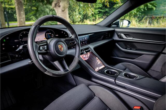 Porsche Taycan 4S Performance 93 kWh Vierwielbesturing Innodrive Matrix Bose