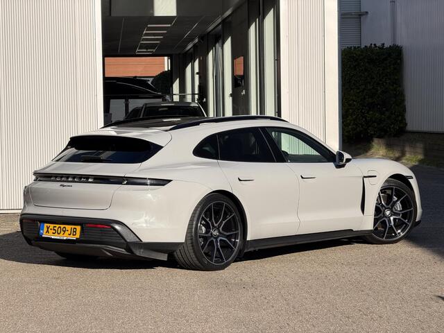 Porsche Taycan Sport Turismo 93kWh 476pk NL-auto / BTW / Porsche historie / zeer compleet