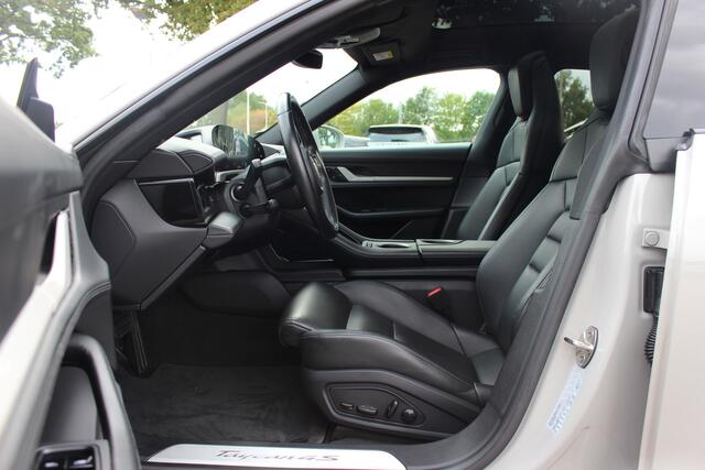 Porsche Taycan Cross Turismo 4S 93 kWh / SoH 93,1% / Panoramadak / 360Camera / Luchtvering / Matrix LED / 21'' / Sportdesign / Bose / Stoel+Stuurverwarming / Dodehoek / DAB / Cruise Control / Warmtepomp