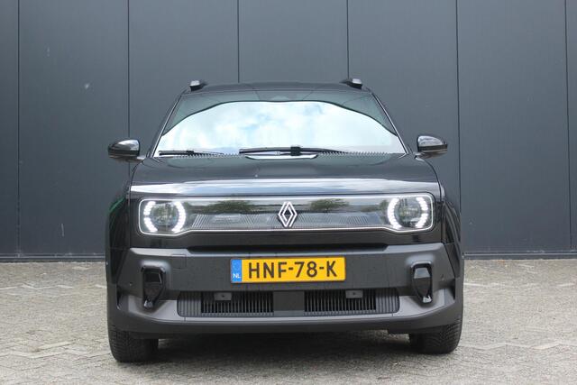 Renault 4 comfort range iconic 52 kWh | ! ALLEEN BESCHIKBAAR VOOR PROEFRITTEN ! | Pack Advanced Driving Assist | Harman Kardon Audio | Camera | Stoel- & Stuurwielverwarming | 18" LMV | Android Automotive