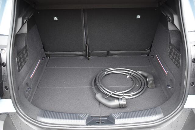 Renault 4 Techno | Achteruitrijcamera | Elektronisch geregelde airconditioning | Full LED koplampen