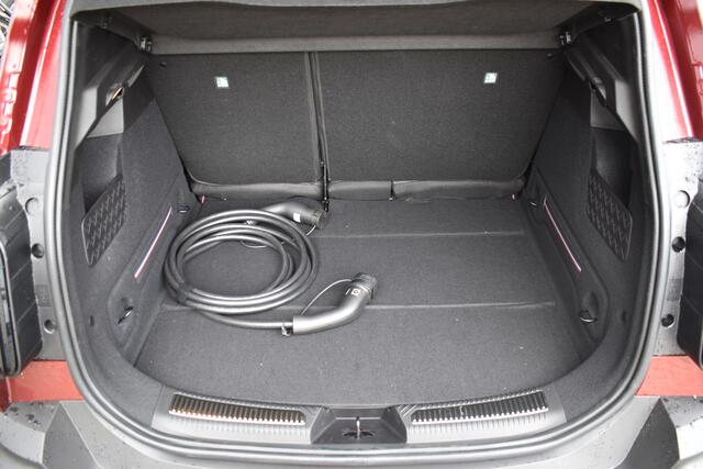 Renault 4 Iconic | Achteruitrijcamera | Elektrisch verwarmbare voorstoelen | Elektronisch geregelde airconditioning