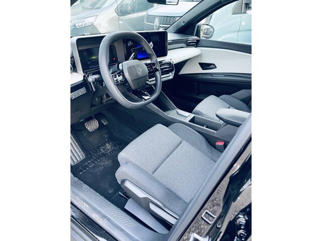 Renault 4 E-Tech Evolution Urban Range Van