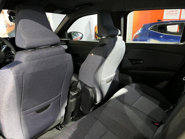 Renault 4 comfort range techno 52 kWh - Demo! - Beschikbaar per 12-03-2026 - All seasons - Verwarme voorstoelen & stuur!