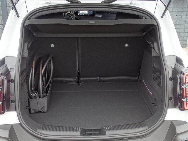 Renault 4 comfort range techno 52 kWh NU 5 JAAR GARANTIE! / PACK WINTER PREMIUM / HARMAN KARDON AUDIO / ZWARTE MOTORKAP