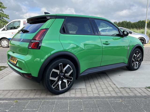 Renault 5 comfort range techno 52 kWh 150 PK / Pack winter / Camera / Stoelverw. + Stuurverw. / Apple Carplay - Android Auto /