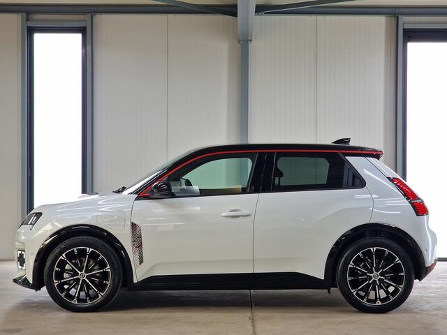 Renault 5 comfort range iconic cinq 52kwh 150pk | Parelmoerwit | 18'' Inch | ACC