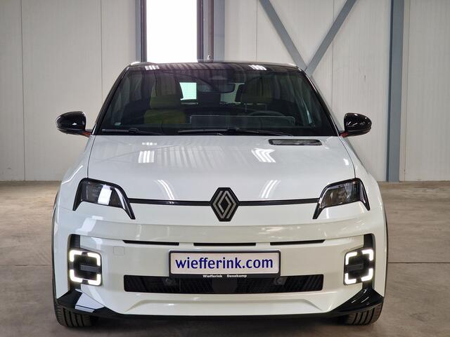 Renault 5 comfort range iconic cinq 52kwh 150pk | Parelmoerwit | 18'' Inch | ACC