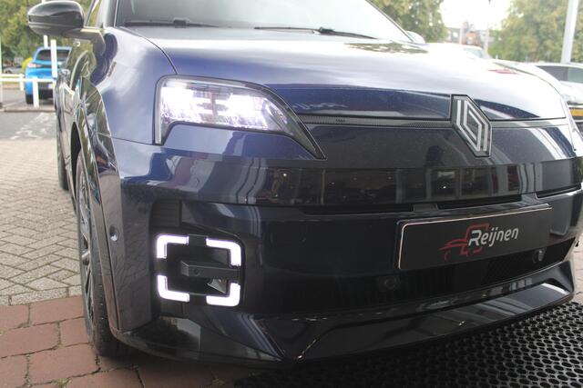 Renault 5 150PK COMFORT RANGE ICONIC CINQ 52 kWh **NIEUW** | NAVIGATIE SYSTEEM MET GOOGLE INTERGRATIE | HARMAN KARDON PREMIUM AUDIO | FULL LED KOPLAMPEN MET MICRO-OPTICS EN FRANSE VLAG | 10"R-LINK MULTIMEDIA | 18"GRONO LICHTMETALEN VELGEN | TWO-TONE CAROSSERIE KLEU