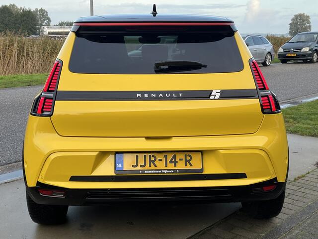 Renault 5 comfort range iconic cinq 52 kWh / 150 PK / Camera / Stoelverw. + Stuurverw. / Apple Carplay - Android Auto / 18'' LMV /